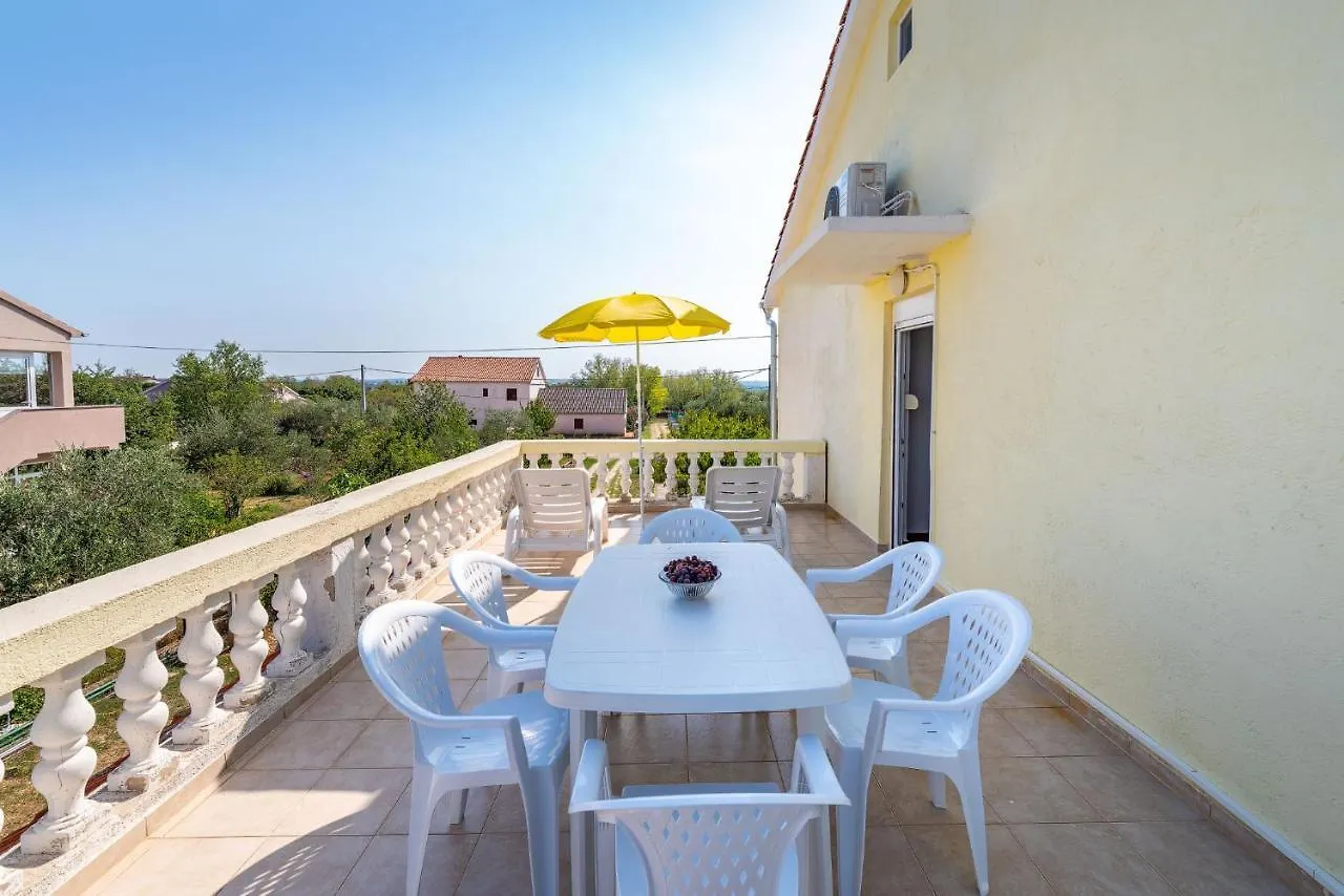 Palma Apartment Vrsi Croatia