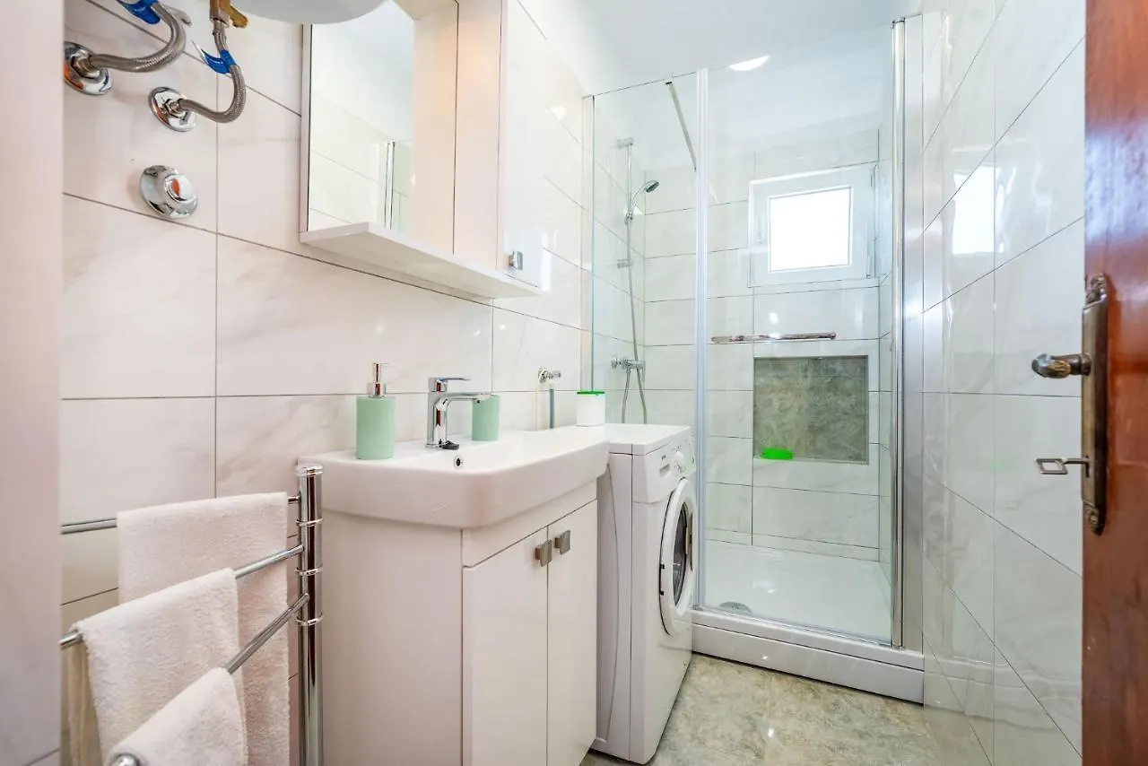 Palma Apartment Vrsi Croatia