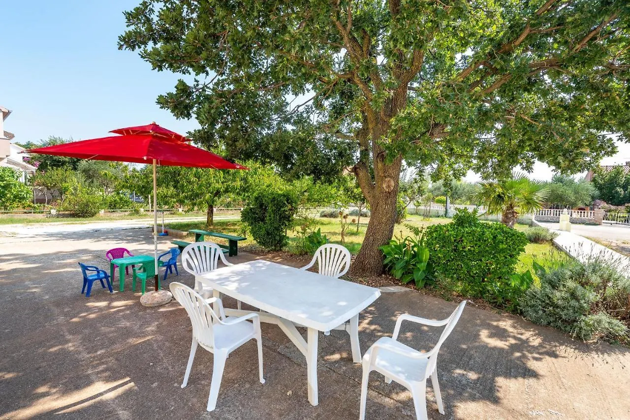 Palma Apartment Vrsi 0*,  Croatia
